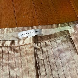Banana Republic size 6 silk skirt